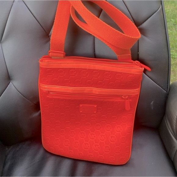 Michael Kors crossbody, lightly used. - Picture 2 of 3